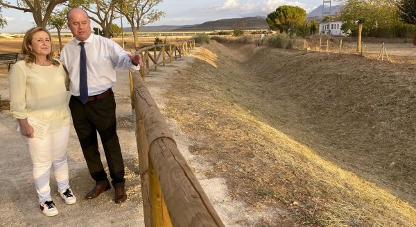 Concluyen los trabajos de limpieza y desbroce del cauce del arroyo Villalta a su paso por Bobadilla Estación