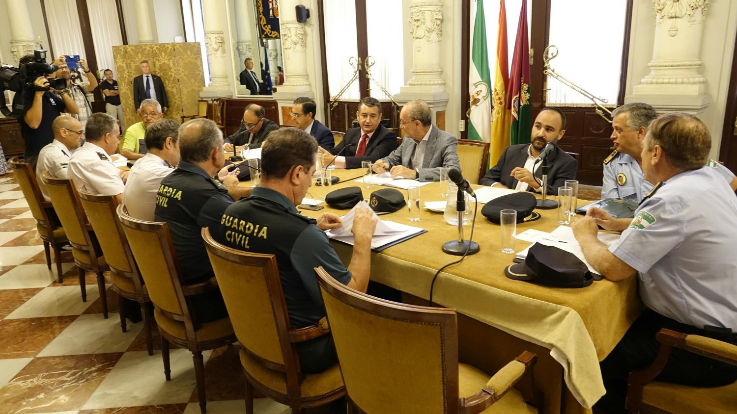 La Junta Local de Málaga acuerda nuevas medidas de seguridad y más presencia policial en la ciudad