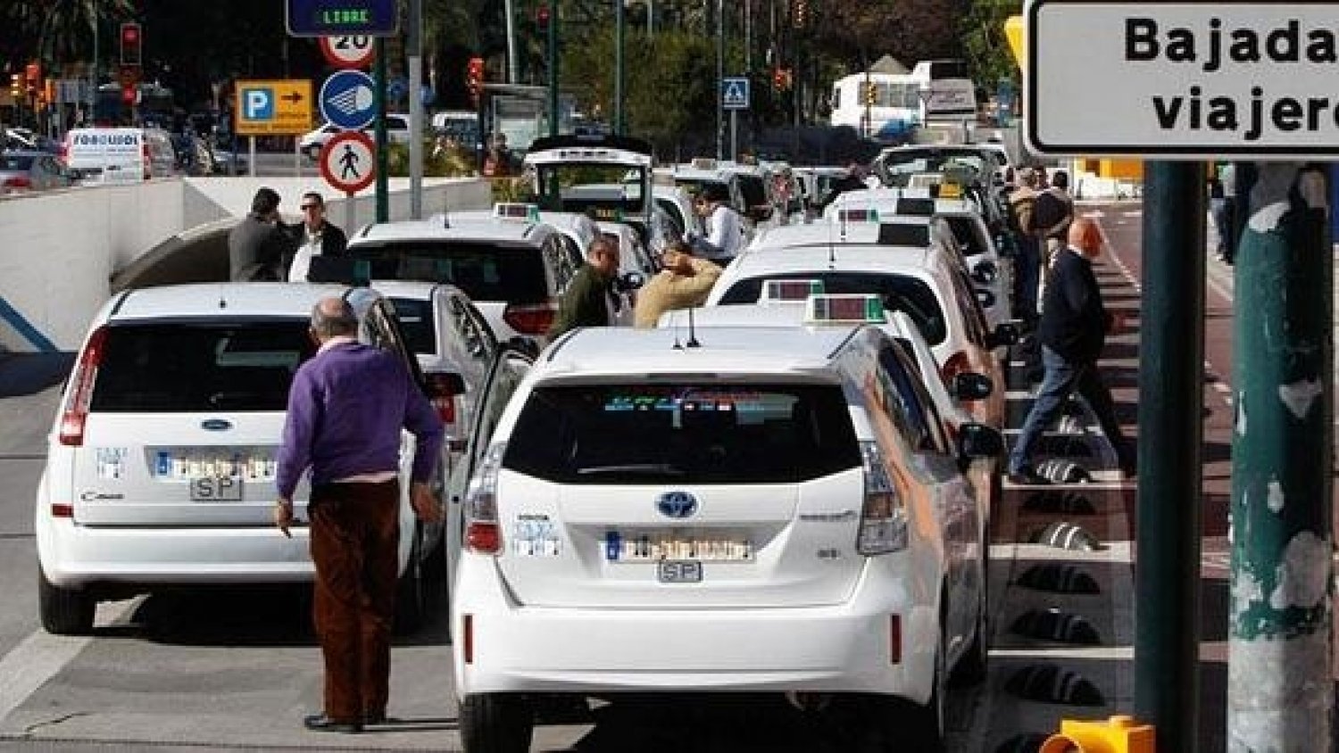 Huelga de taxistas en Málaga durante la Feria