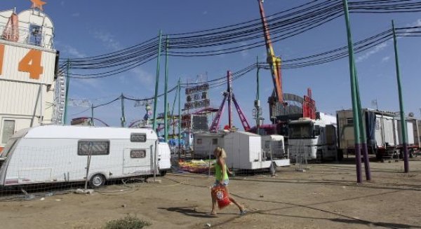 Fallece un feriante cuando conectaba su puesto a la luz en el recinto ferial