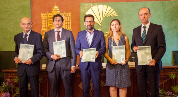 La Fundación Unicaja y Unicaja Banco patrocinan el Anuario 2016 ‘Málaga, Economía y Sociedad’