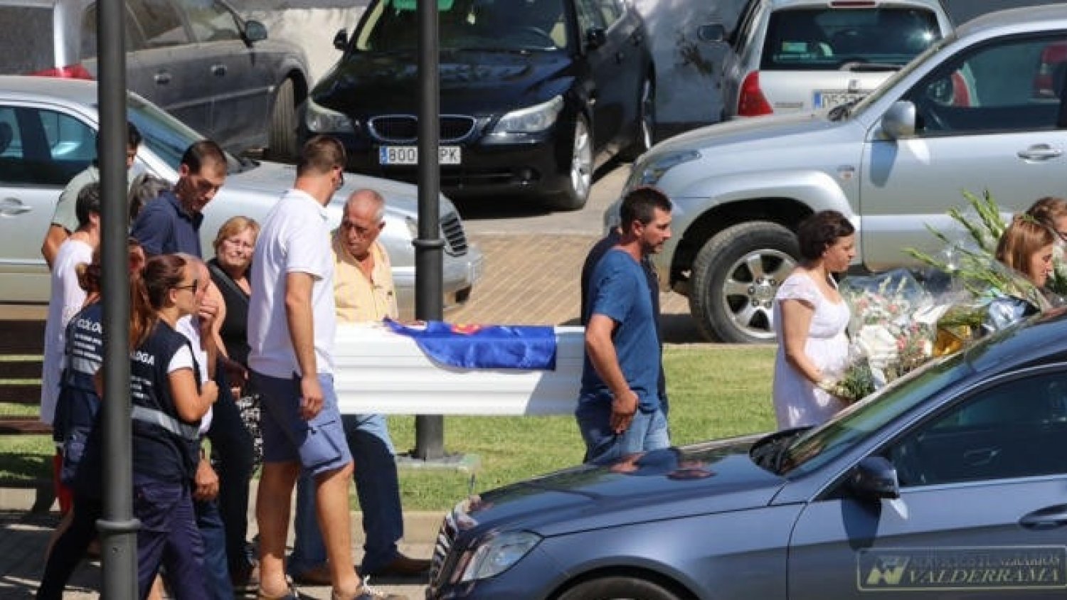 Familiares y amigos despiden a la niña hallada muerta en Pizarra
