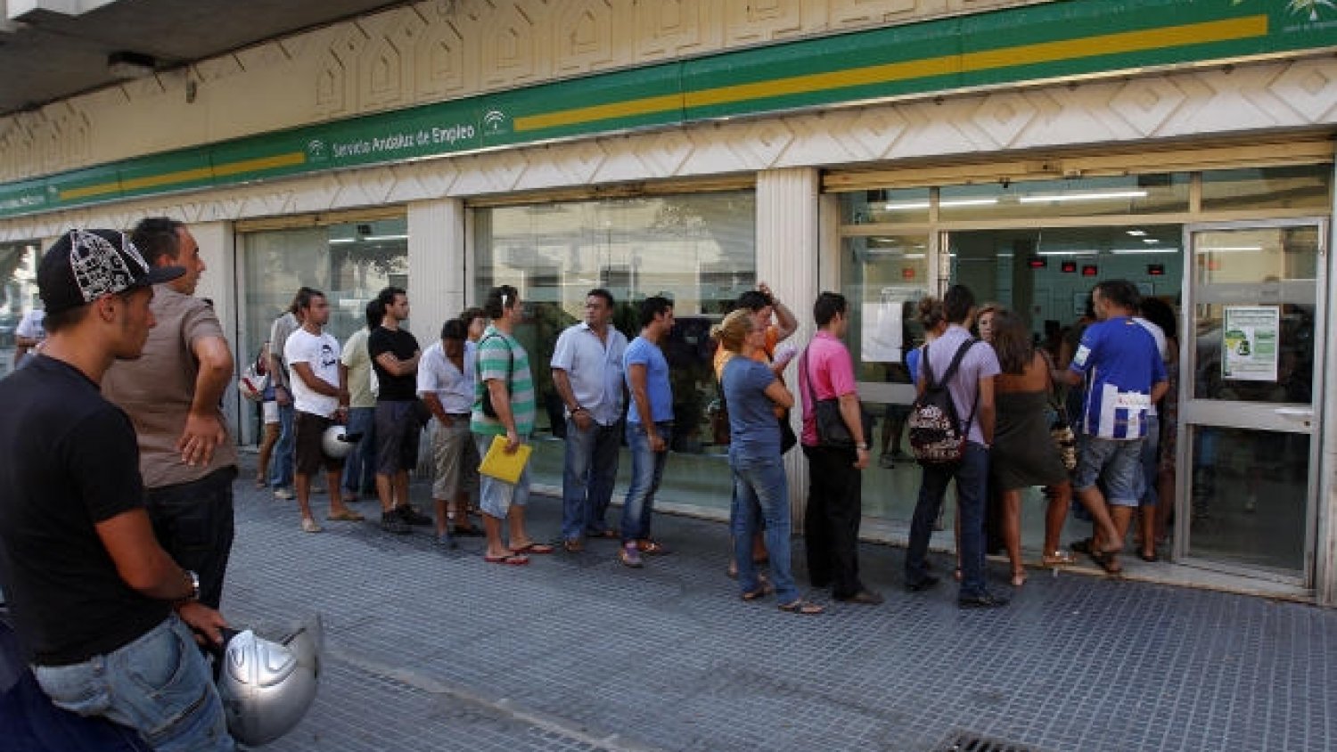Málaga cuenta con 33.500 parados menos, tercera provincia con mayor caída de desempleo