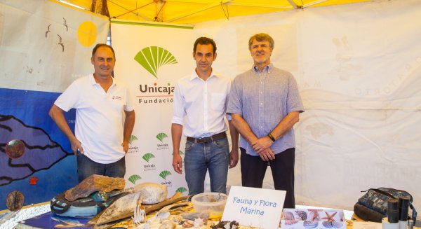 Unicaja promueve en Marbella la conservación del litoral andaluz a través de los Laboratorios Marinos Itinerantes