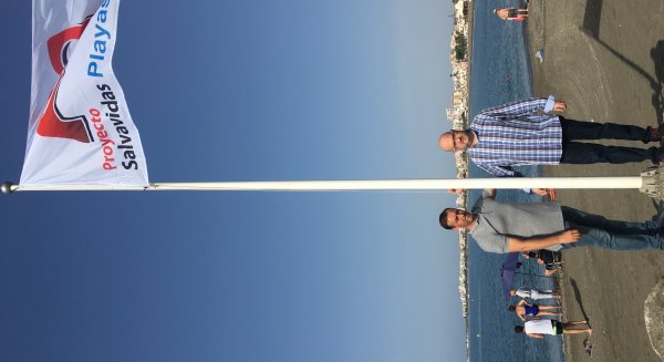 Las playas de Caleta y Benajarafe ya ondean la bandera que las acredita como espacios cardiosaludables