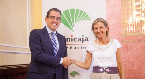 Unicaja patrocinará la caminata solidaria NEON NIGHT Málaga de Fundación Harena