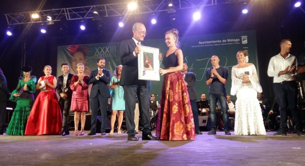 Rafael Castro por 'Málaga despierta' ganador del XXXIII Certamen de Malagueñas de Fiesta