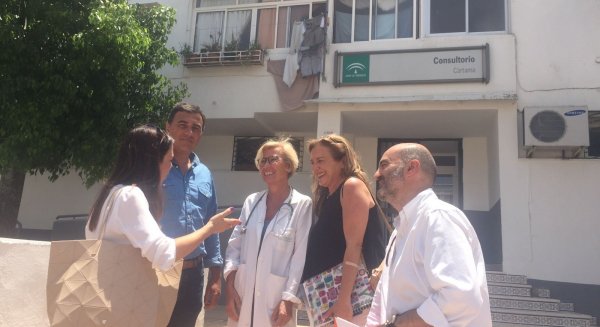 Carlos Hernández critica las condiciones “indignas” del centro de salud de Cártama