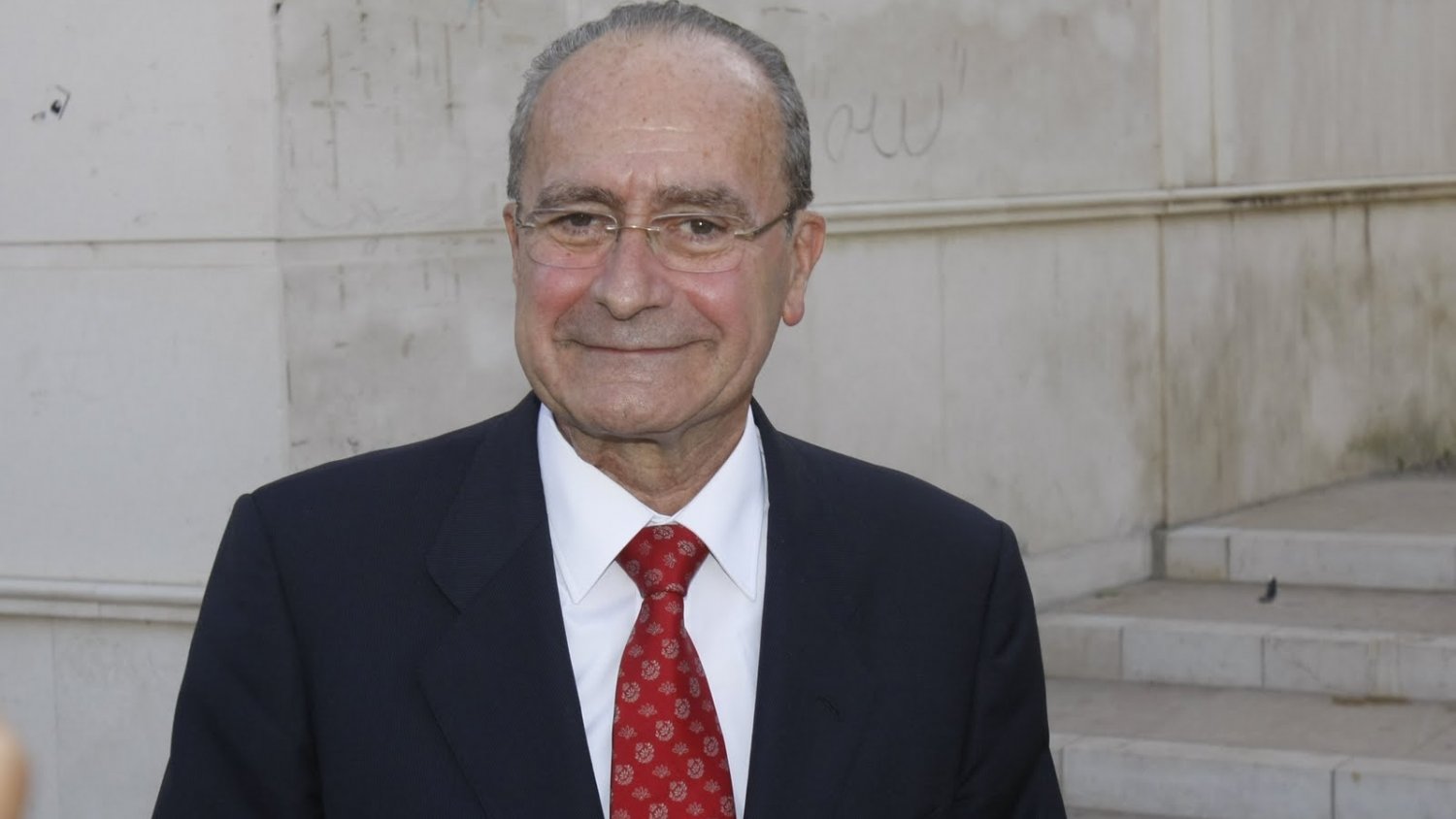 De la Torre participa como ponente en un curso de verano sobre liderazgo