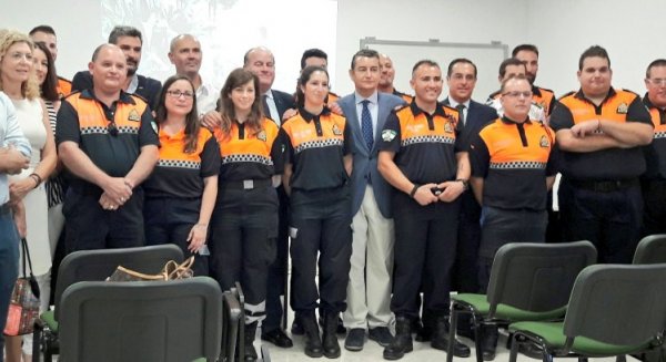 Sanz inaugura la nueva sede de Protección Civil de Antequera