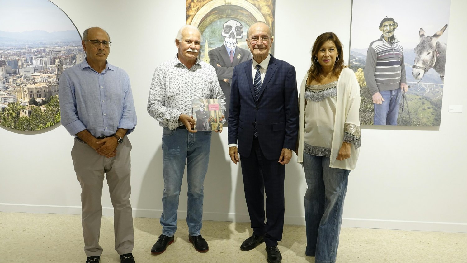 La Sala Moreno Villa acoge la exposición “Retratos y Personajes” del colectivo 'Nosotros'