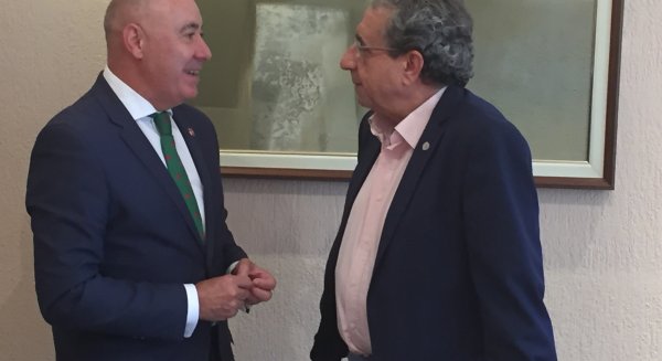 La Universidad de Málaga firma un convenio de colaboración con Iberia