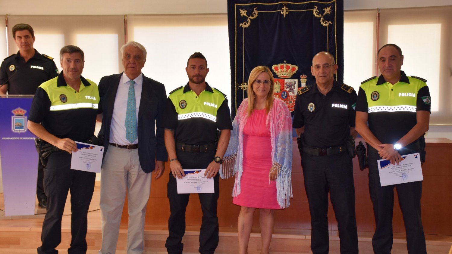 Fuengirola reconoce la labor de su Policía Local con la entrega de reconocimientos y distinciones