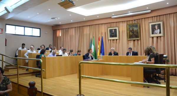 Vélez-Málaga aprueba de forma definitiva las ayudas al IBI con una dotación de 4,3 millones de euros
