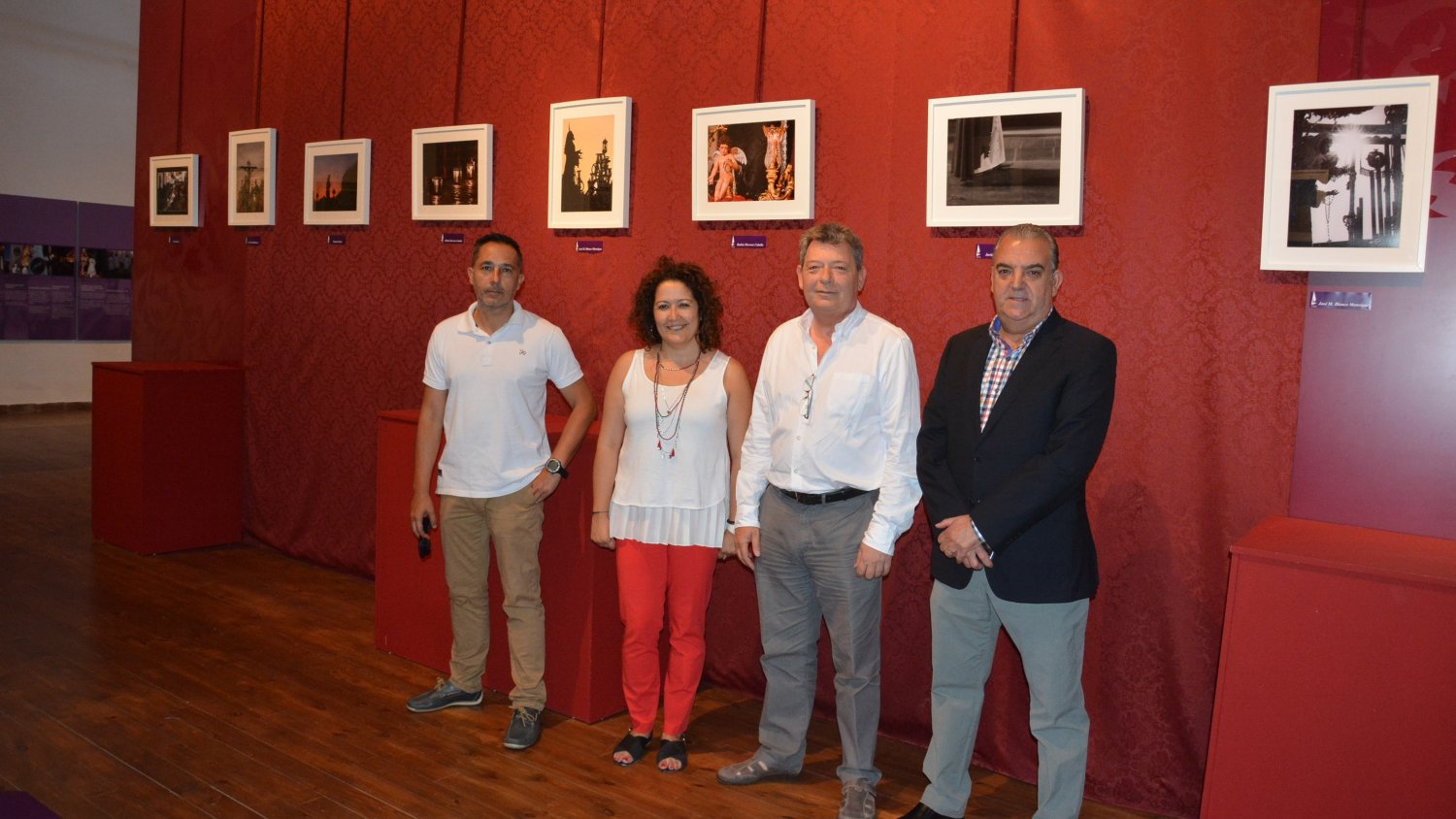 El Museo de Semana Santa de Vélez acoge la exposición 'Enfoques de Pasión' sobre la Semana Mayor veleña
