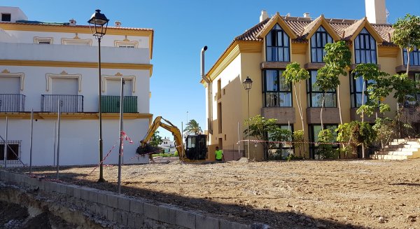 Estepona inicia las obras de ampliación del polideportivo municipal de Cancelada