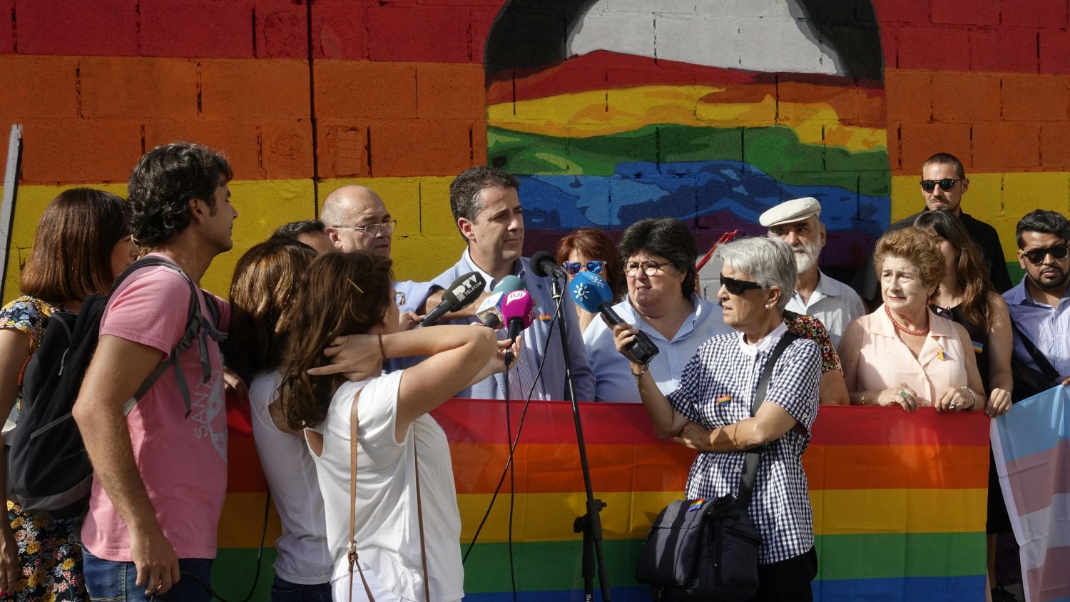 Las entidades malagueñas piden que se aprueben las leyes de igualdad LGTBI estatal y autonómica