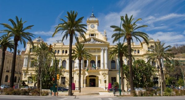 El Ayuntamiento de Málaga destina 396.000 euros al servicio de comidas del Centro Municipal de Acogida