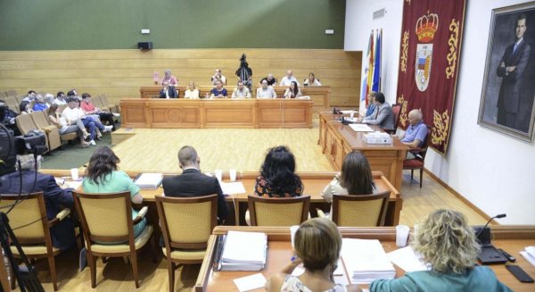 Torremolinos aprueba unos resupuestos “históricos” con más del 50% destinado al gasto social