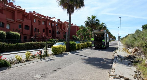 Estepona acondicionará seis viales y creará una nueva zona verde en la zona de Costa Galera
