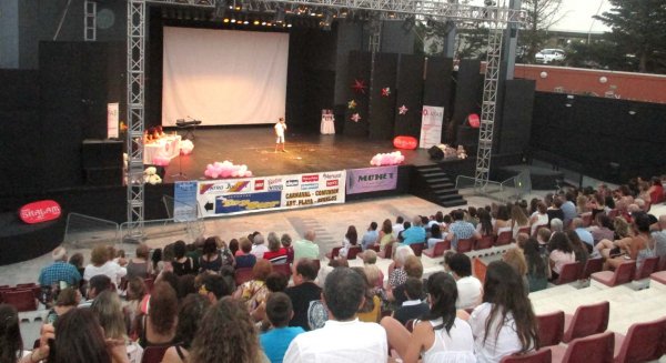 Un total de 21 participantes optarán a ganar el tercer Certamen Cantemos, a favor de AFAB