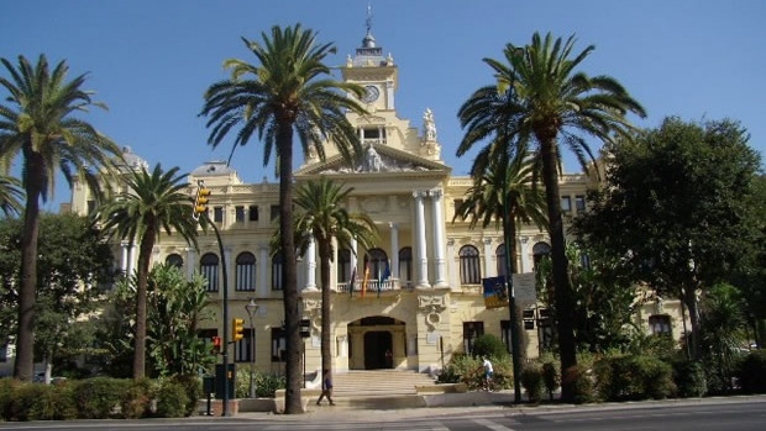 El Ayuntamiento de Málaga reduce su deuda en 53 millones en el último año