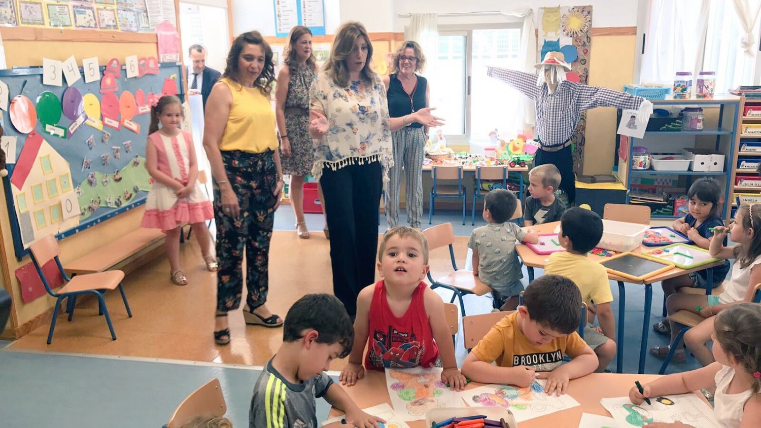 Susana Díaz visita la ampliación del Colegio 'Las Naciones' de Vélez-Málaga