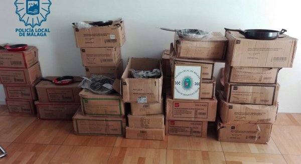 La Policía Local de Málaga recupera 347 sartenes sustraídas y detiene a la mujer que las vendía
