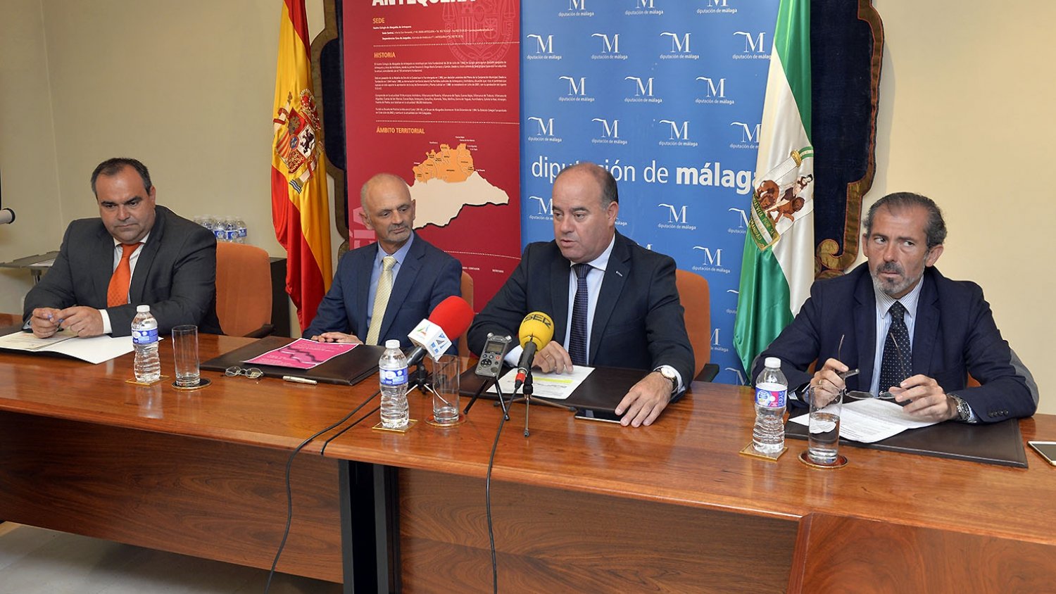 El alcalde de Antequera inaugura la Jornadas Comarcal Informativa sobre Cláusulas Suelo