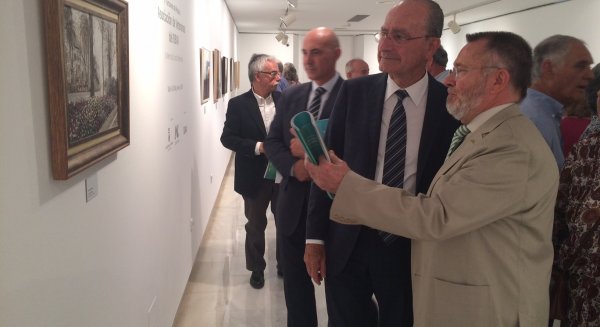 Las Salas Mingorance del Archivo Municipal acogen una exposición pictórica con Málaga como protagonista