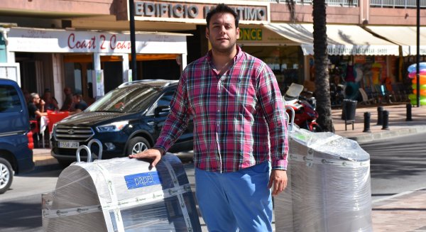 Fuengirola mejora la imagen de su paseo marítimo con islas ecológicas en el 100% de su litoral