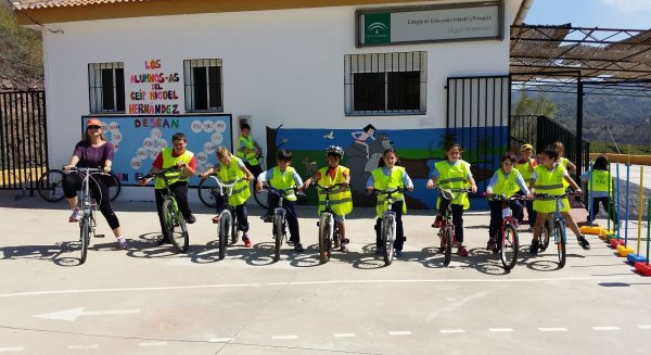 Educación adjudica por más de 91.000 euros las obras de ampliación del Colegio Miguel Hernández de Almogía