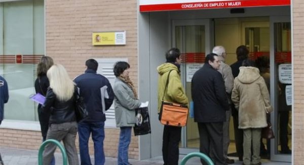 5.134 parados menos en Málaga en el mes de mayo