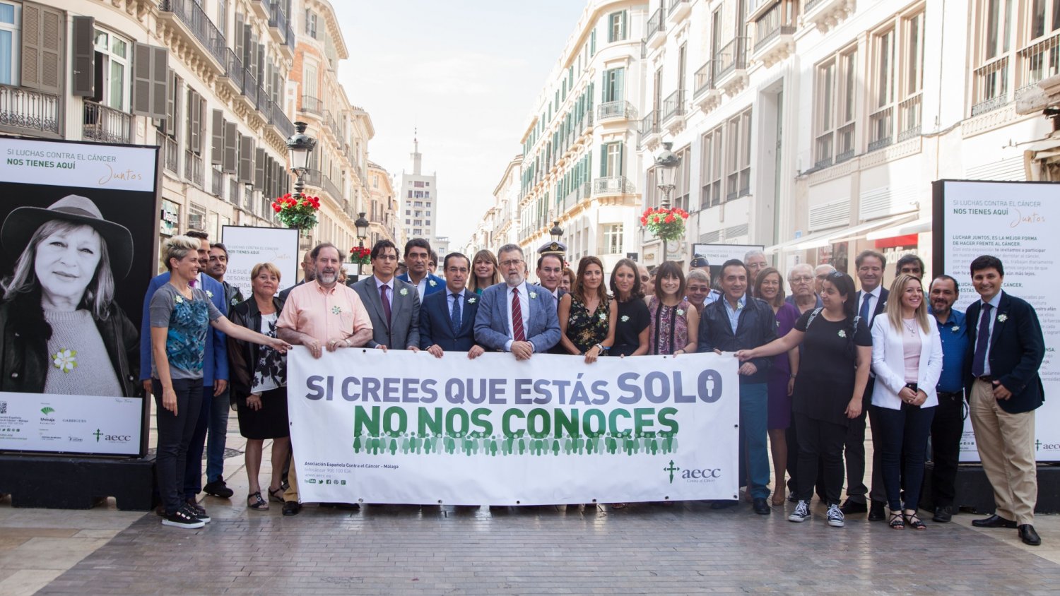 La Fundación Unicaja patrocina la muestra de fotografías ‘Juntos’ de la AECC, homenaje contra la enfermedad