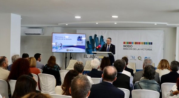 Diputación expone en Rincón de la Victoria experiencias locales de éxito sobre economía azul