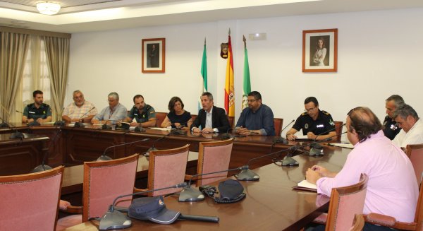 Mijas plantea las estrategias con los cuerpos de seguridad para la operación verano