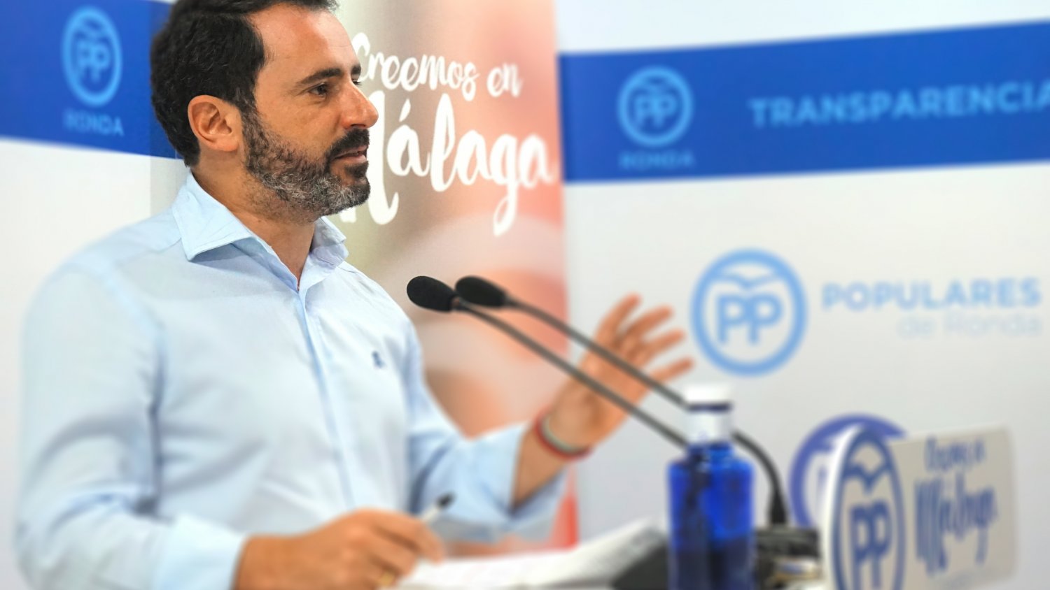 El PP afea a la Junta que “su palabra no vale nada” y aboca a Málaga a otro verano de recortes