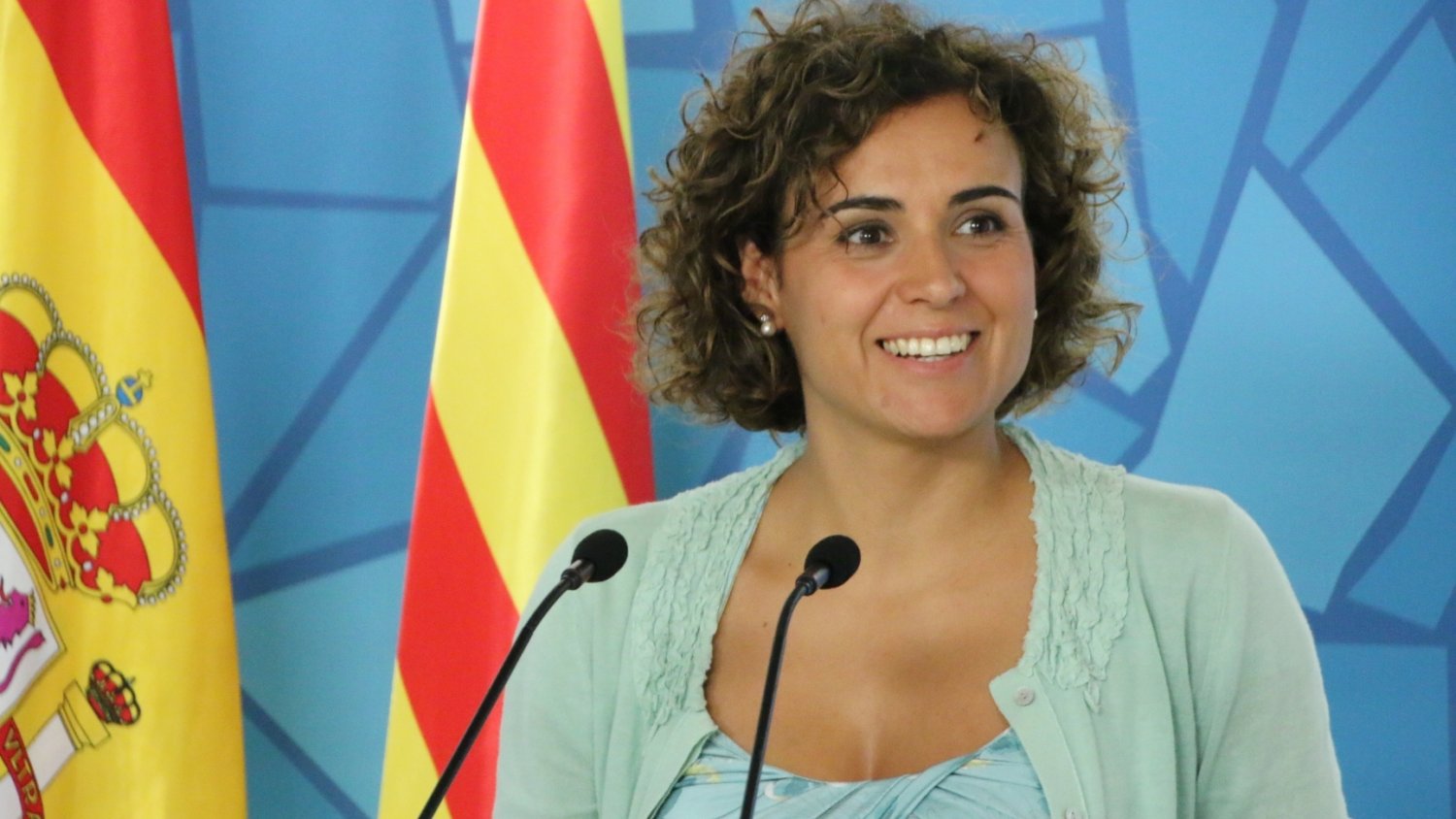 Dolors Montserrat: “La contribución de los jóvenes en la lucha contra la violencia de género es importantísima”