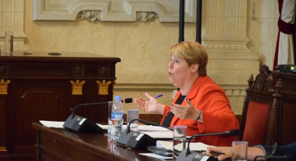 El pleno alcanza un acuerdo de consenso que permita avanzar en proyectos bloqueados por el PP