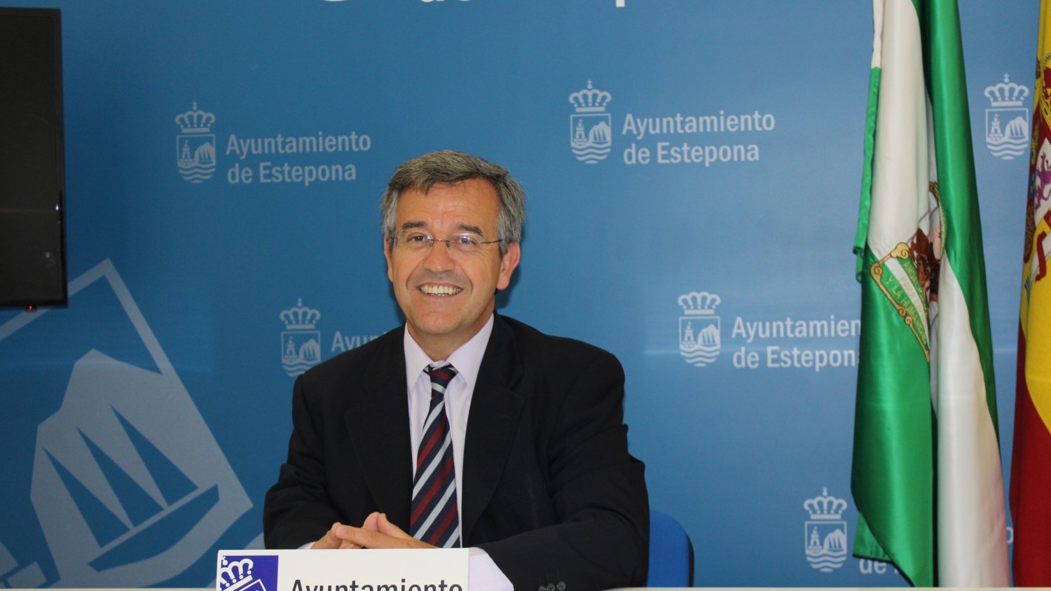El alcalde asegura que “el gran avance” va a llegar con el hospital y la modernización de Estepona