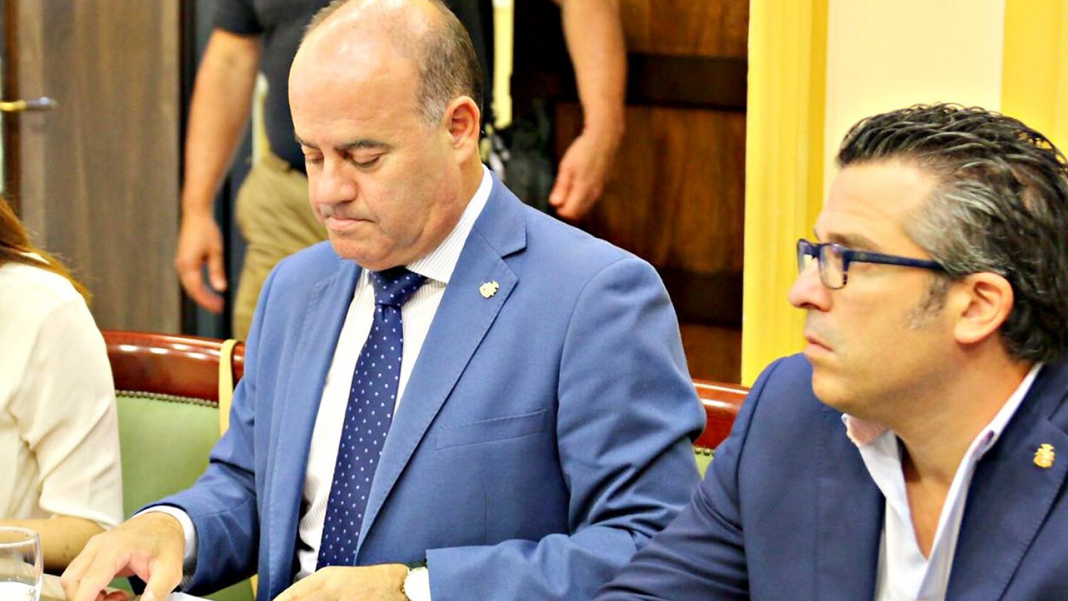 El alcalde de Antequera traslada a la Junta y al Ministerio la necesidad del acuerdo para el trasvase de Iznájar