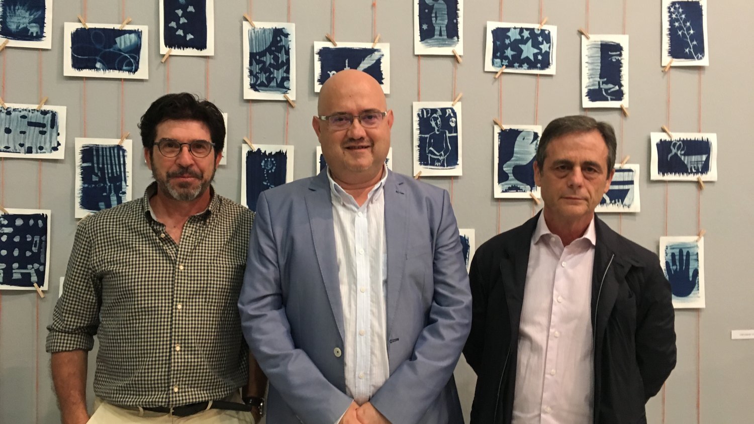 Inaugurada en Torre del Mar la exposición Creatividad y Lenguajes Artísticos