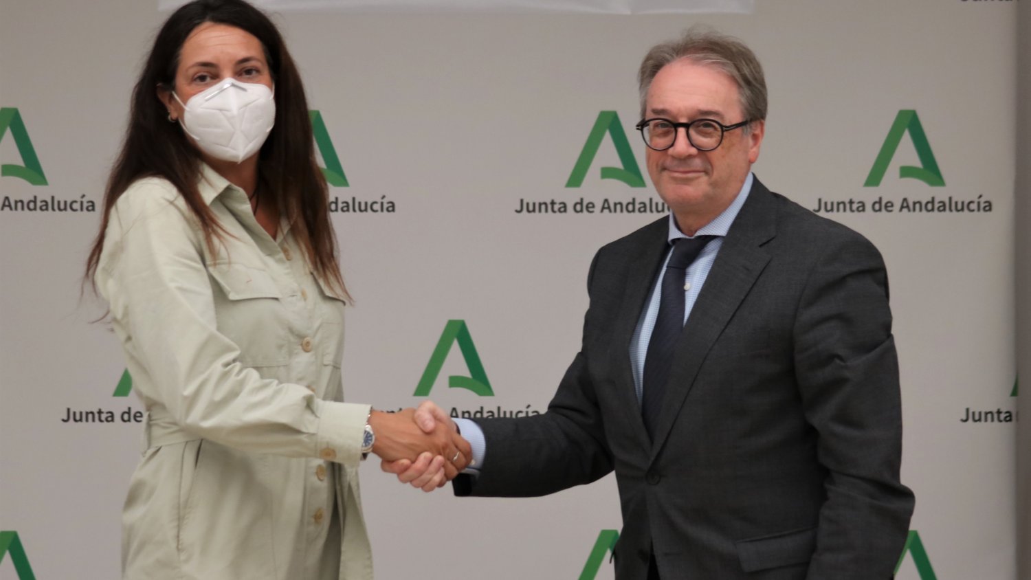 Inclusión Social y la Fundación 'la Caixa' renuevan su alianza para promover el envejecimiento activo