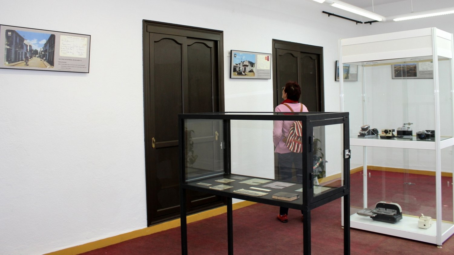 Estepona acoge una muestra de medio centenar de postales antiguas con el municipio como protagonista
