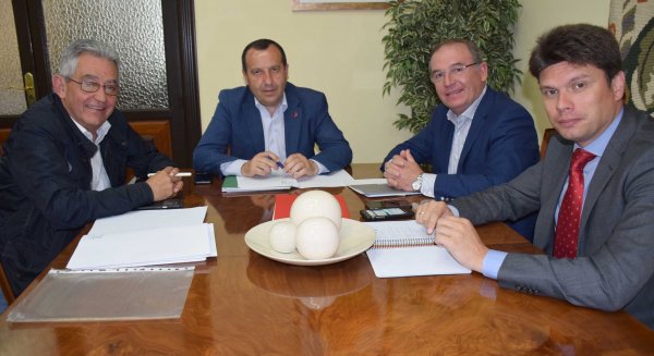 Junta y Diputación aúnan esfuerzos de cara a la campaña contra incendios forestales