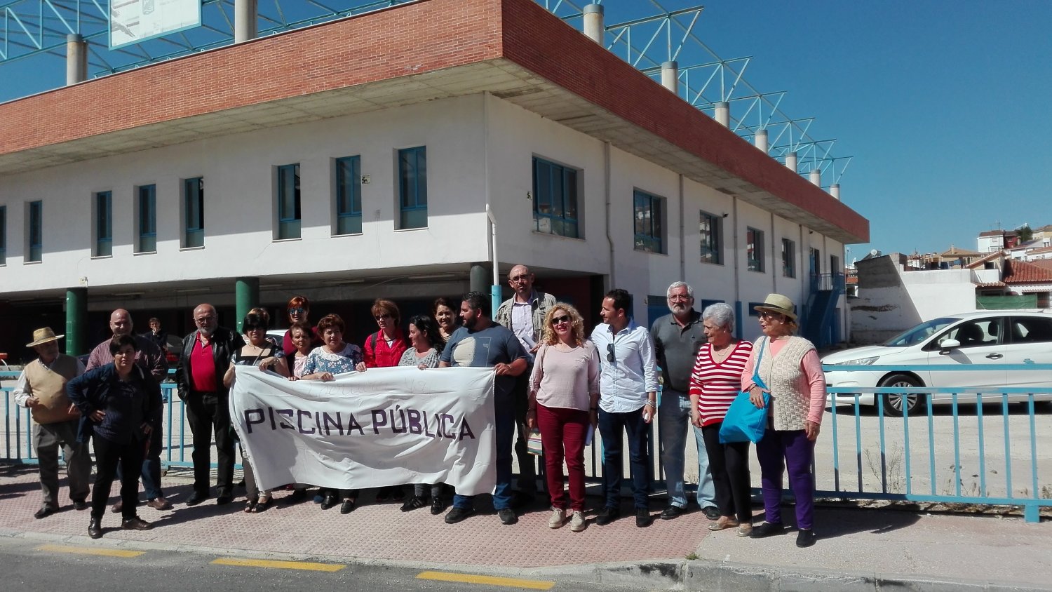 Málaga para la Gente estudia las responsabilidades por las negligencias de la piscina del Puerto de la Torre