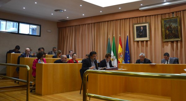 Vélez-Málaga aprueba la ordenanza de ayudas para el pago del Impuesto de Bienes Inmuebles