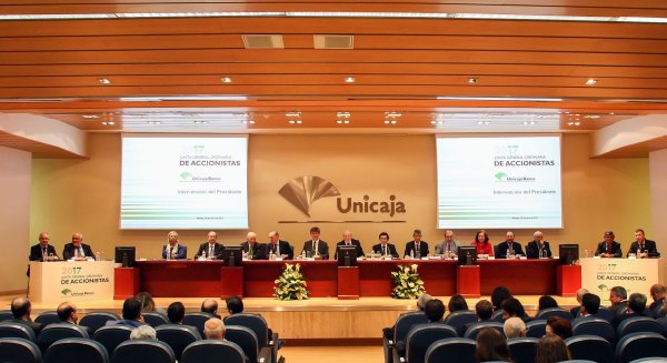 La Junta de Accionistas de Unicaja Banco aprueba la operación de salida a Bolsa con el 100% de los votos