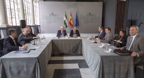 La Junta señala que el sistema portuario andaluz necesita una mayor inversión estatal en infraestructuras