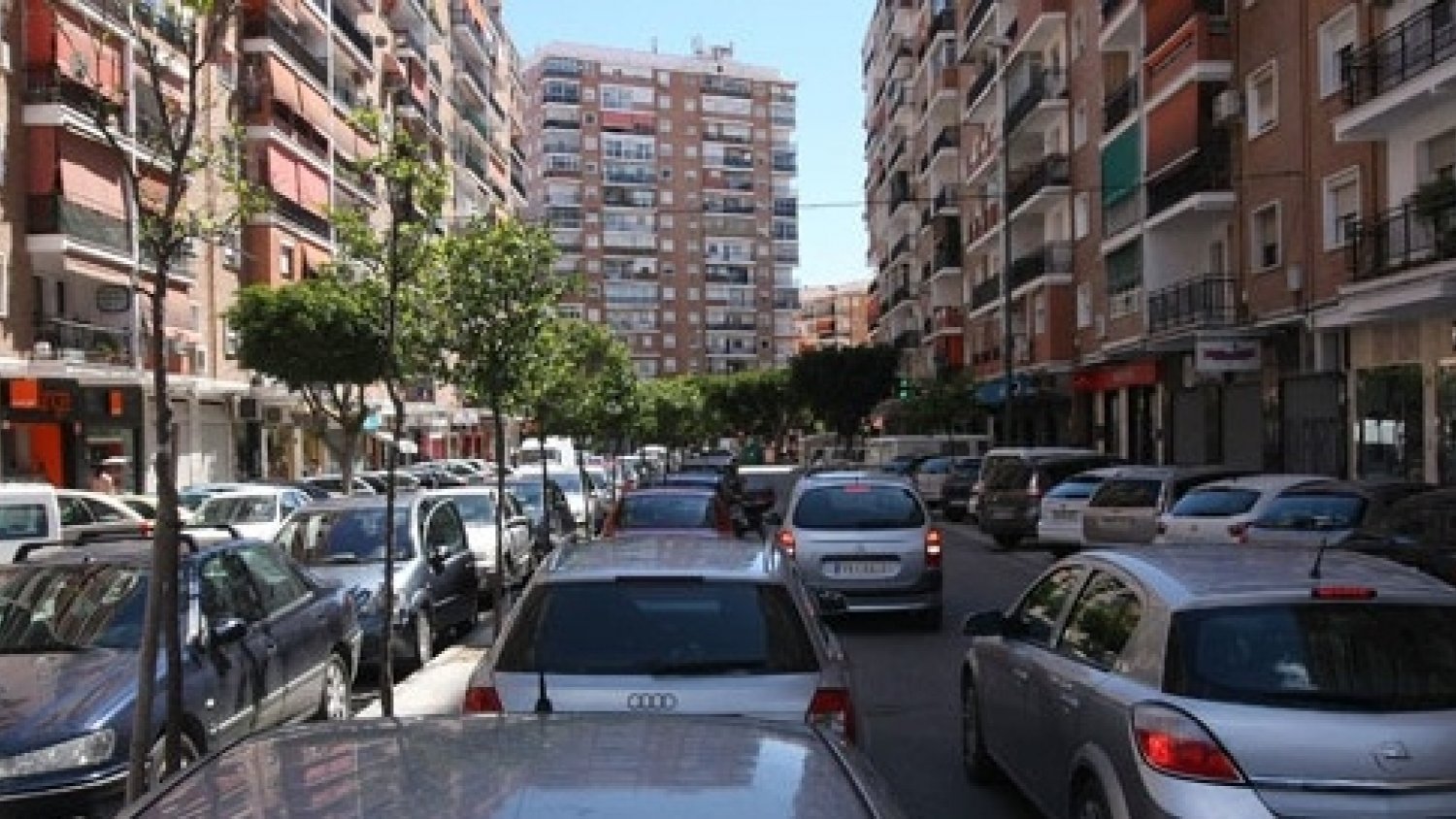 Dos hijos conviven con el cadáver de su madre durante un mes en la barriada de La Paz